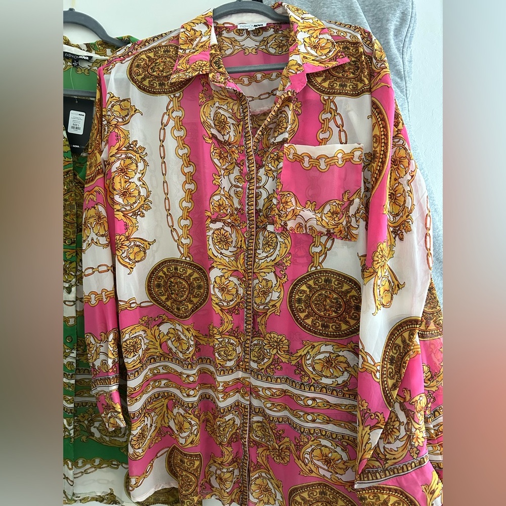 NWT Fashion Nova Green and Gold Chain Print Shirts - Picture 8 of 8